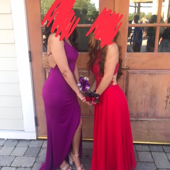 Red Prom Dress - Picture 5 of 6